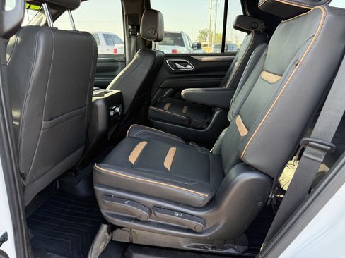 Used 2022 GMC Yukon AT4 AWD/4WD image 10