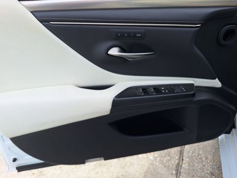 Used 2021 Lexus ES 350 F Sport w/ Special Edition image 34