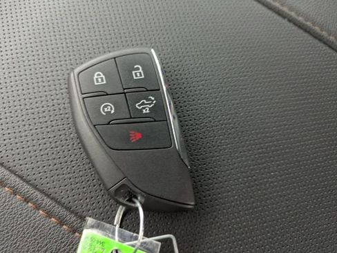 Used 2025 GMC Sierra 1500 AT4 AWD/4WD image 34