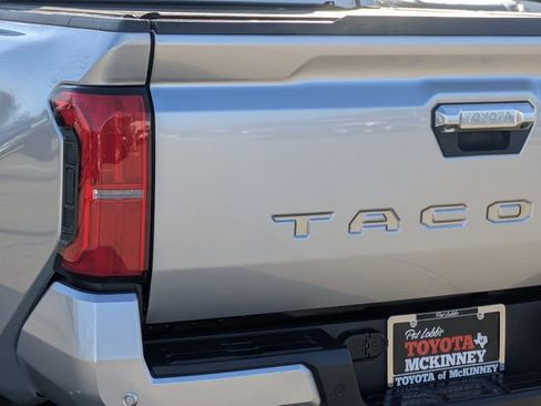 Used 2024 Toyota Tacoma Limited image 9