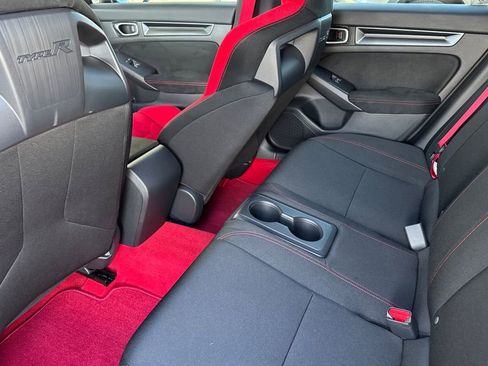 Used 2025 Honda Civic Type R image 11