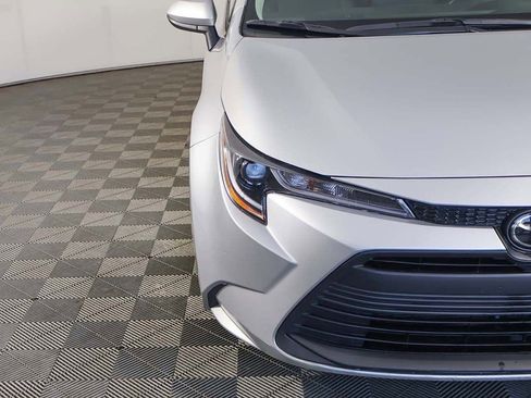 Used 2023 Toyota Corolla LE FWD image 10