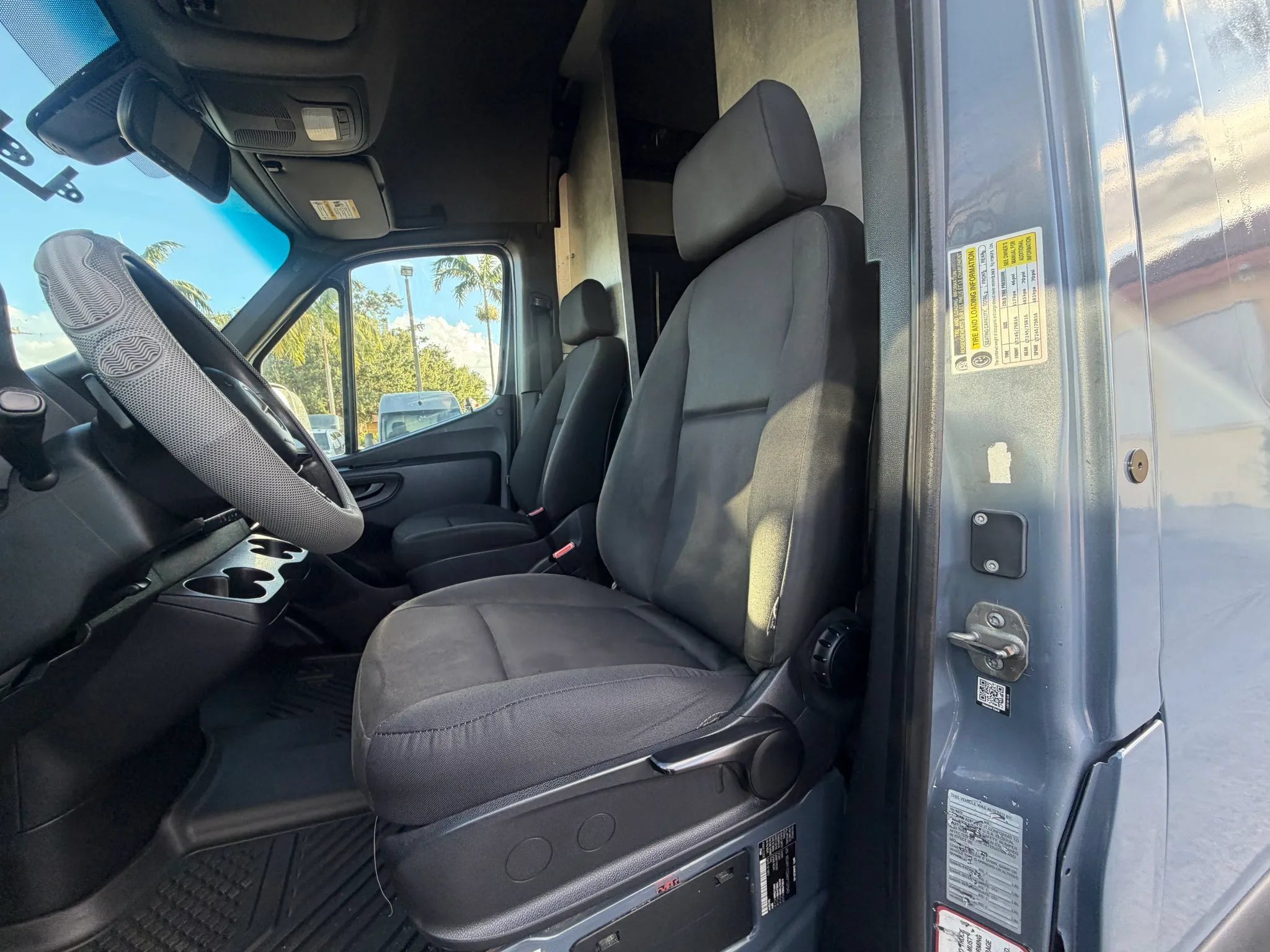 Used 2019 Mercedes-Benz Sprinter 170 image 13