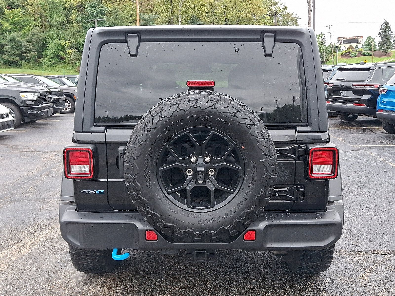 Certified 2024 Jeep Wrangler Unlimited AWD/4WD image 5