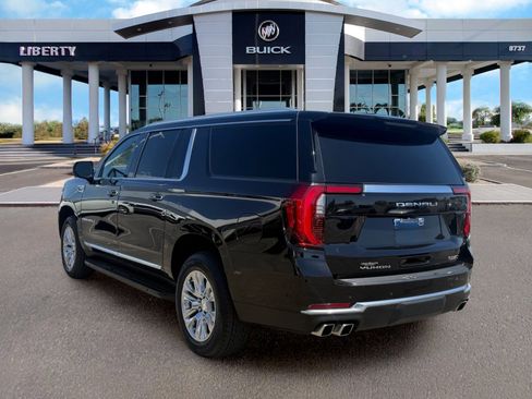 Used 2025 GMC Yukon XL Denali AWD/4WD image 6