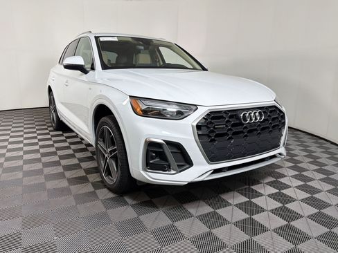 Used 2024 Audi Q5 e Premium Plus image 21