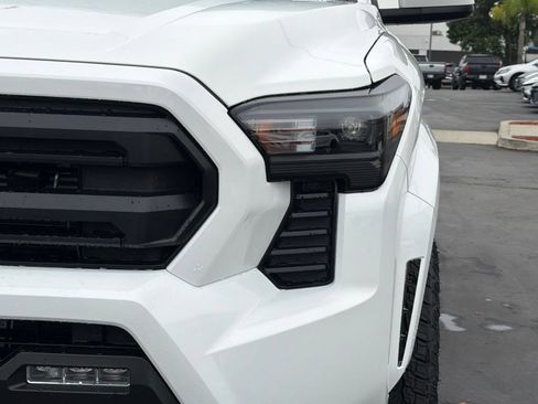 New 2026 Toyota Tacoma SR5 AWD/4WD image 14