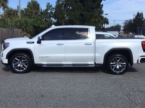 Used 2022 GMC Sierra 1500 Denali image 8
