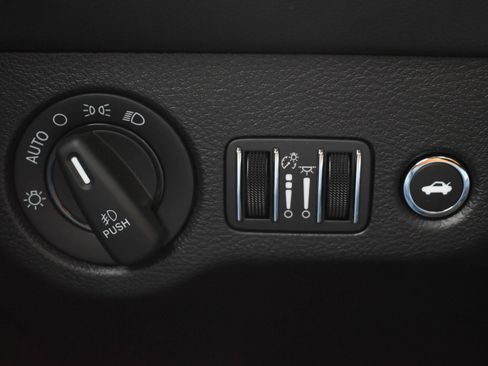 Used 2023 Dodge Challenger R/T Scat Pack w/ Plus Package RWD image 20