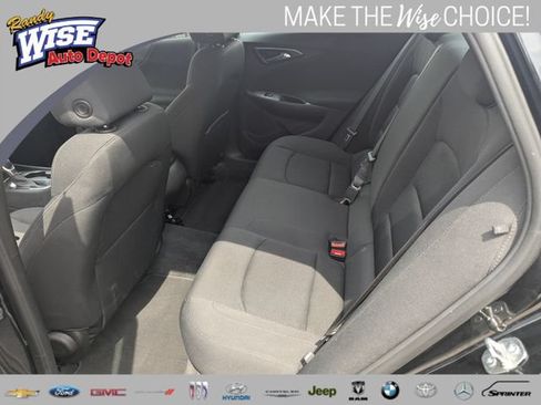 Used 2023 Chevrolet Malibu LS FWD image 17