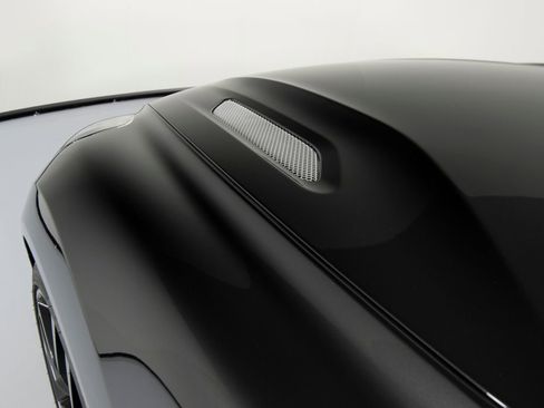 Used 2015 Aston Martin Vanquish RWD image 51