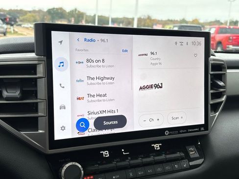 Used 2023 Toyota Tundra Limited image 19