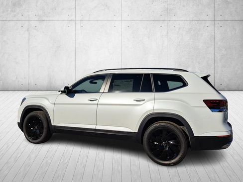 New 2026 Volkswagen Atlas SE image 7