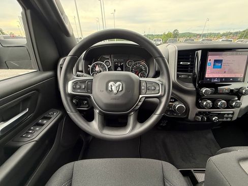 New 2026 RAM 1500 Express AWD/4WD image 10