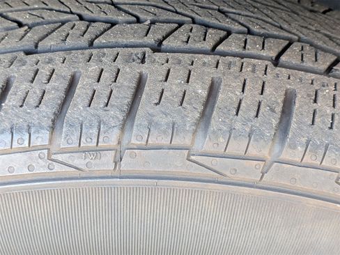 Used 2017 GMC Yukon Denali w/ Open Road Package image 11