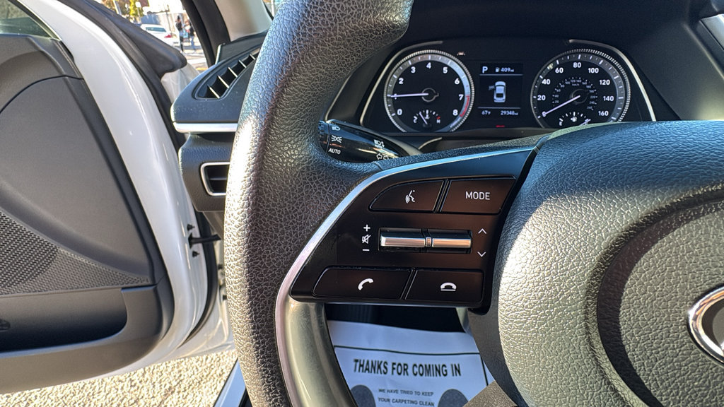 Used 2023 Hyundai Sonata SE w/ Preferred Accessory Package FWD image 17