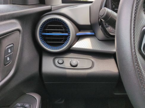 Certified 2024 Chevrolet Trax LS w/ LS Convenience Package FWD image 18