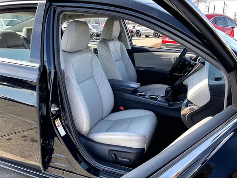 Used 2014 Toyota Avalon XLE Premium image 7