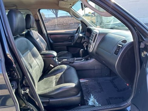 Used 2007 Ford Escape Limited image 14