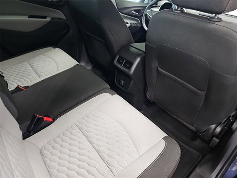Used 2018 Chevrolet Equinox LS image 11