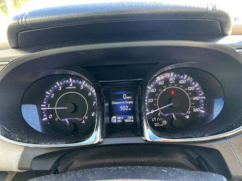 Used 2013 Toyota Avalon XLE Premium image 21