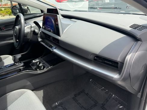 Certified 2024 Toyota Prius LE FWD image 19
