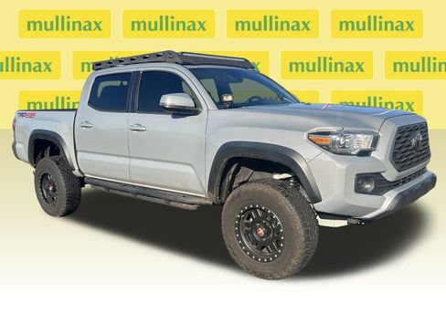 Used 2020 Toyota Tacoma TRD Off-Road image 1