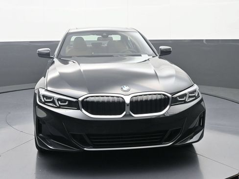 New 2026 BMW 330i xDrive Sedan w/ Convenience Package AWD/4WD image 2