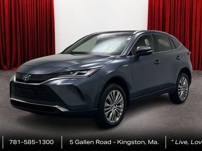 Used 2021 Toyota Venza XLE w/ Softex Package
