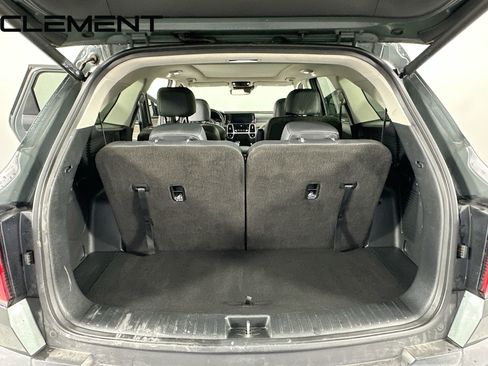 Used 2021 Kia Sorento SX Prestige image 9