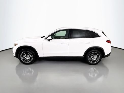 Used 2026 Mercedes-Benz GLC 300 4MATIC image 2