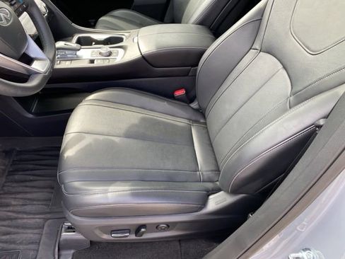 Used 2025 INFINITI QX60 Luxe image 17