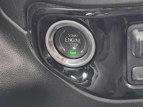 Used 2024 Chevrolet Silverado 2500 LT image 19