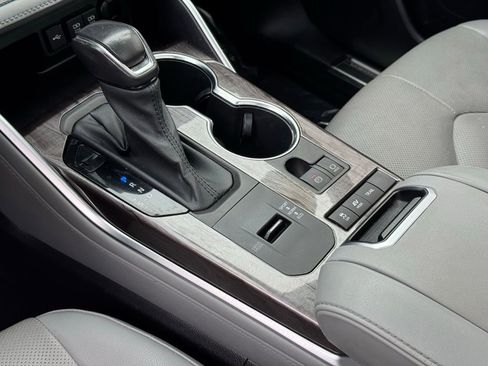 Used 2021 Toyota Highlander Platinum image 23