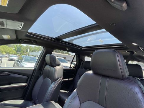 Used 2025 Honda Pilot Black Edition image 24
