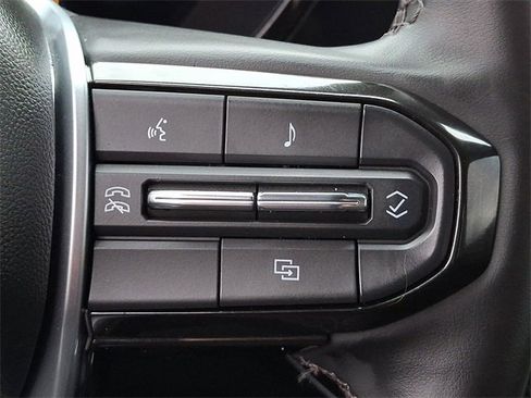 Used 2023 Chevrolet Colorado LT w/ LT Convenience Package II image 22