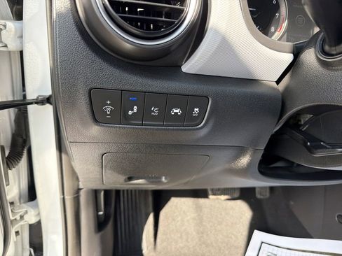 Used 2020 Hyundai Kona Ultimate FWD image 18