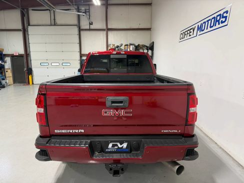 Used 2018 GMC Sierra 3500 Denali w/ Duramax Plus Package AWD/4WD image 5