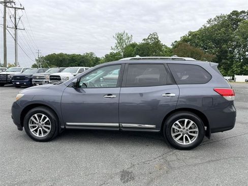 Used 2013 Nissan Pathfinder SL w/ Cargo Pkg FWD image 8