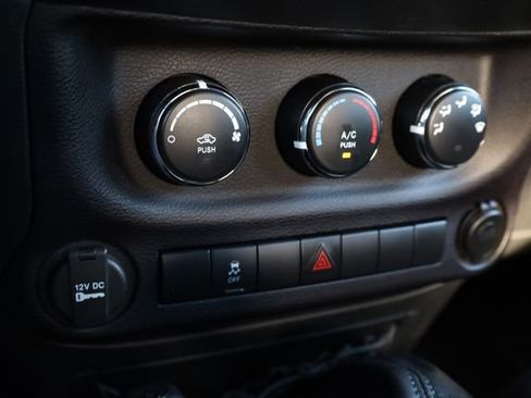 Used 2016 Jeep Wrangler Unlimited Sport image 18