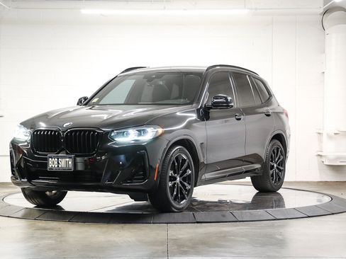 Certified 2024 BMW X3 sDrive30i w/ M Sport Package RWD image 3