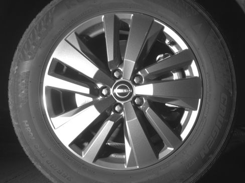 Used 2025 Nissan Pathfinder SV image 13