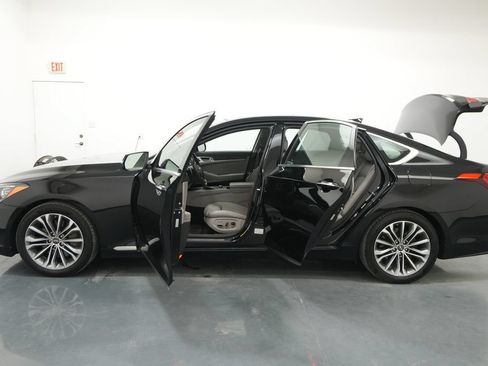 Used 2015 Hyundai Genesis 3.8 w/ Option Group 04 AWD/4WD image 36