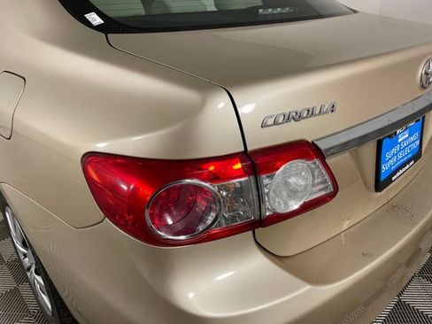 Used 2012 Toyota Corolla LE FWD image 16