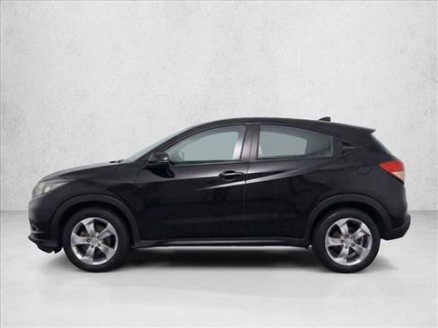 Used 2017 Honda HR-V LX image 4