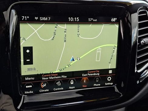 Used 2021 Jeep Compass Limited w/ Sun and Sound Group AWD/4WD image 18