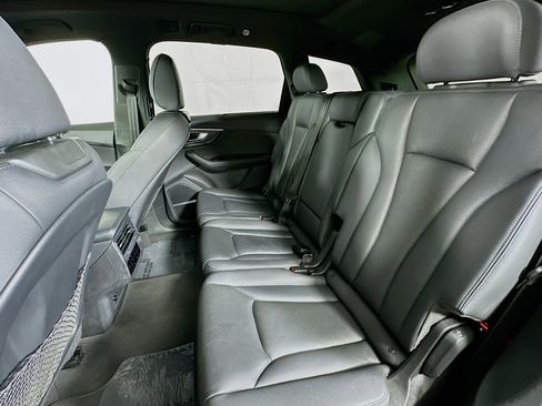 Used 2022 Audi Q7 3.0T Prestige w/ Prestige Package image 9