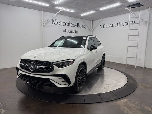 Used 2026 Mercedes-Benz GLC 300 image 3