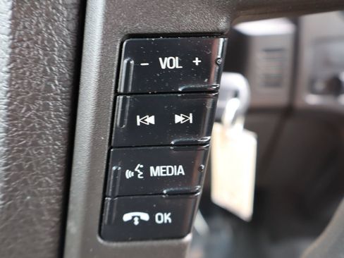 Used 2013 Ford F150 XL w/ Mid Equipment Group AWD/4WD image 24