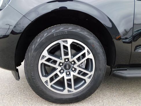 New 2026 Ford Expedition Active AWD/4WD image 10
